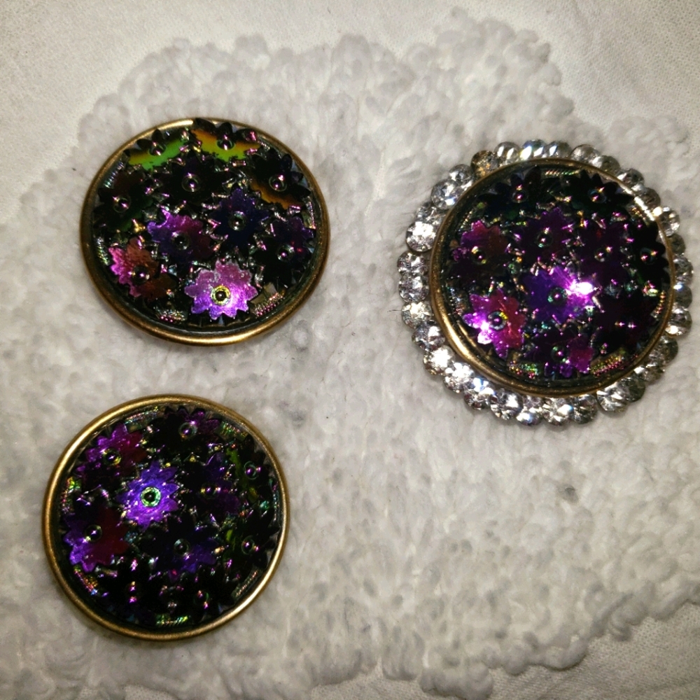 Vintage brooch and earrings set